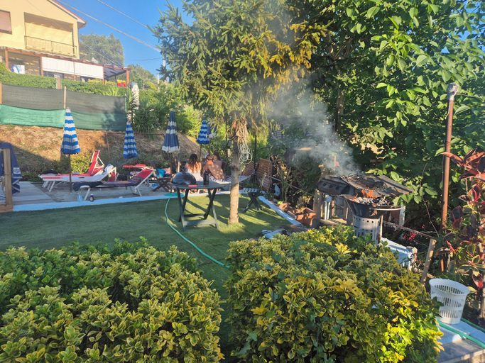 BBQ/picnic area, 5TerreFreeShuttle OneRoundTurn in Sestri, Genova