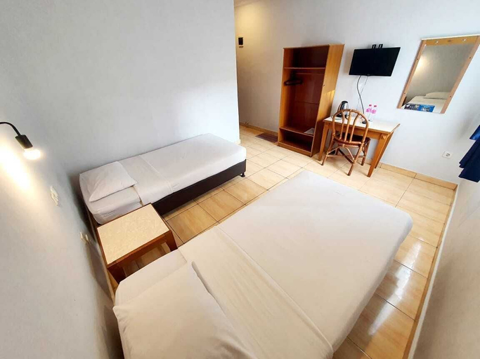 Bedroom 5, Hotel Yuta, Manado