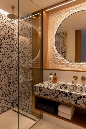 Bathroom 5, Fulham Pier Hotel, London