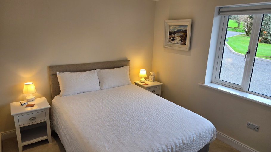 Bedroom 3, Misty Bay