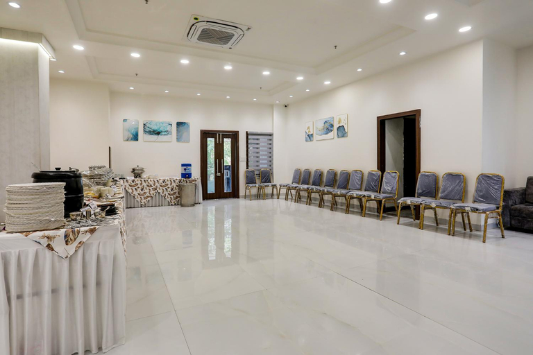 Food & Drinks 5, FabHotel Prime Panchwati Regency - MP Nagar, Bhopal