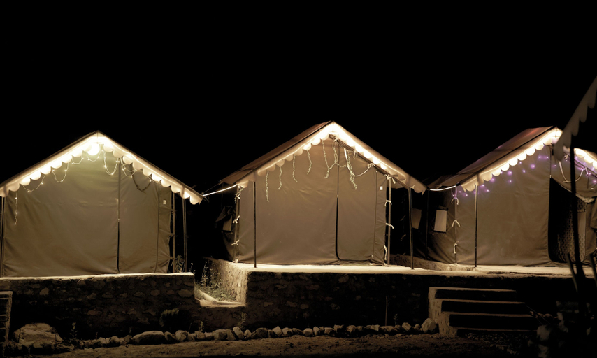 Room 5, Mahadev River Side Camps, Kullu