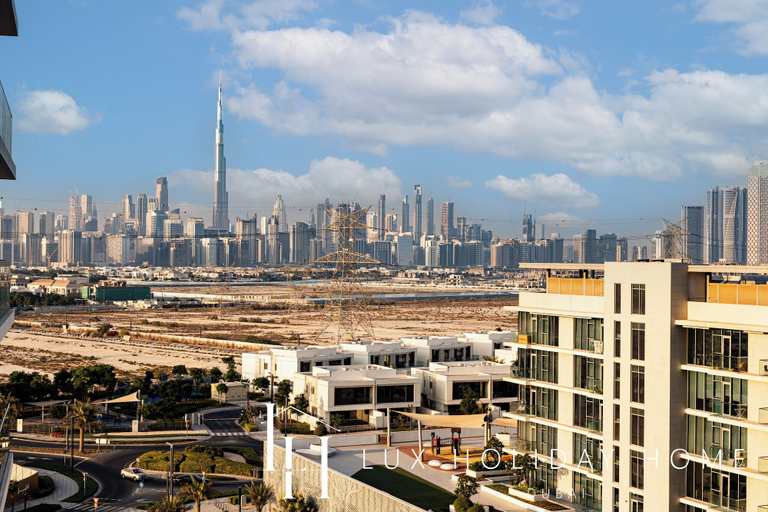 City view, LUX The Burj Khalifa Lagoon View Suite 5, Dubai