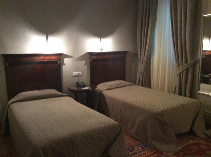 Bedroom 3, Grande Bretagne, Peloponnese