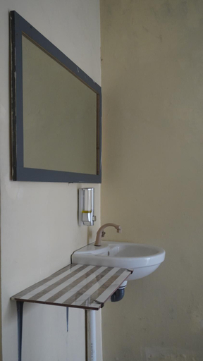 Bathroom 5, Bromo Inn Guest House, Probolinggo