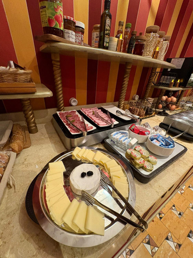 Food & Drinks 4, La Villa Royale Hotel, Paris