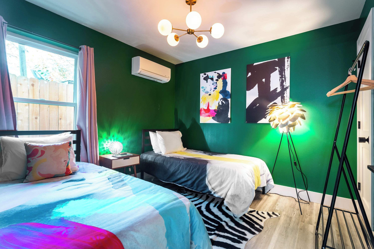 Bedroom 2, Modern East Austin Stay Near Plaza Saltillo Stn, Travis