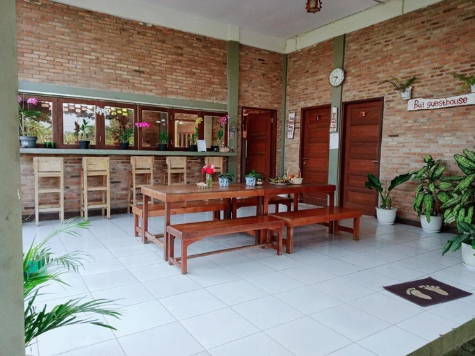 Outdoor dining 5, Bua Guest House, Deli Serdang