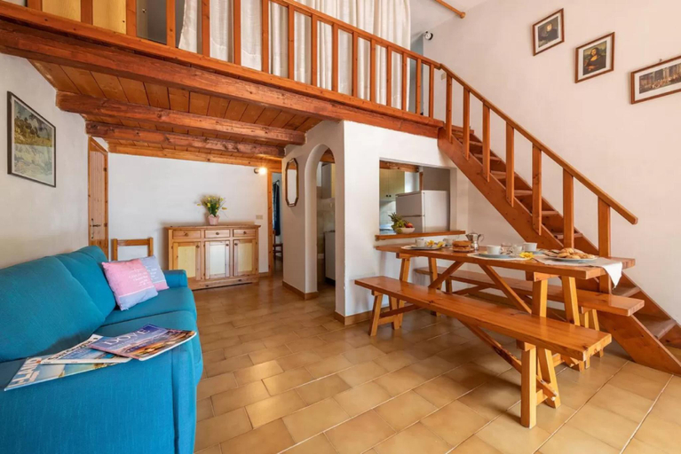 4, Relaxing apartment with outdoor dining, Olbia-Tempio