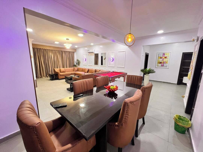 Others 5, Regent Service Apartment, Bwari