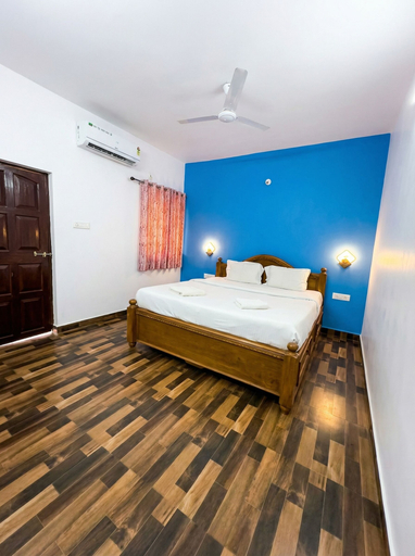 Room 4, Celeste Stays, North Goa