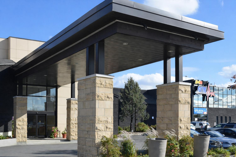 Exterior & Views 1, Quality Inn & Suites, Communauté-Urbaine-de-l'Outaouais
