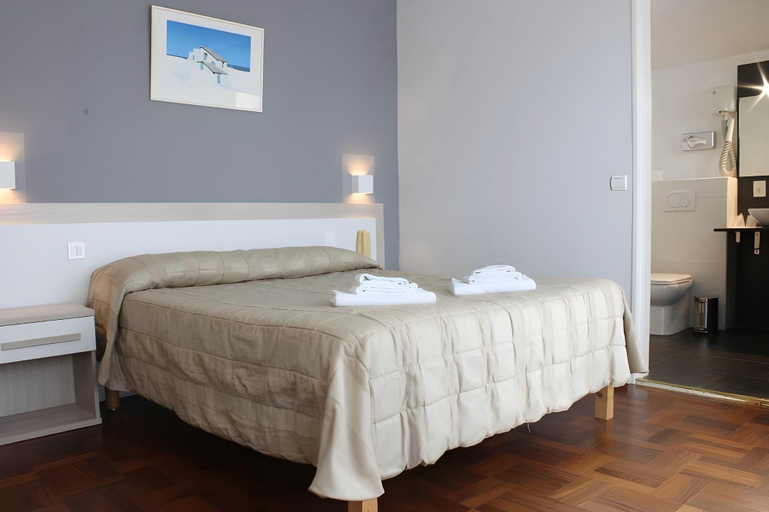 Bedroom 3, Hôtel Alexandra, Alpes-Maritimes