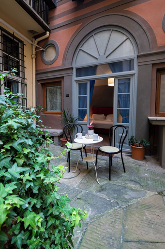 Courtyard, Boboli Living, Florence