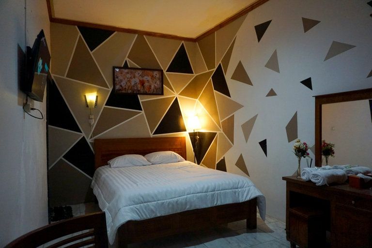 Others 4, Devo - Studio Living, Bantul