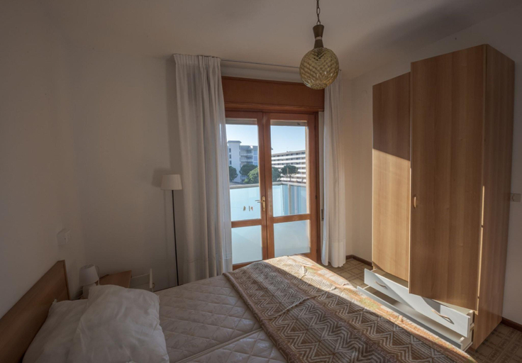Bedroom 2, Flat in building with lift 200m from the sea, Venezia