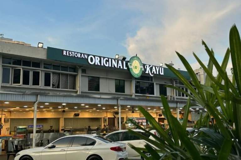 Parking, The CEO Suite7 by Homey Planet, Penang Island