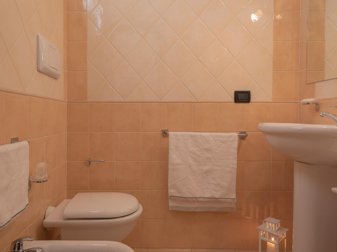 Bathroom 3, Elegant house in Villasimius, Cagliari