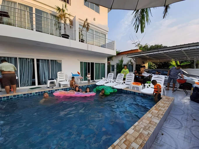 Sport & Beauty 4, Nonnyse pool villa, Muang Rayong