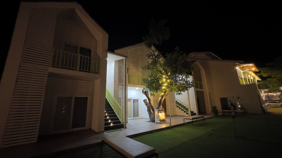 Front of property 2, Ayush retreat restaurant and resort, Pune