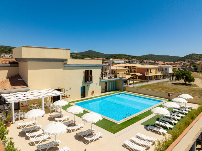 Swimming pool 3, Premium apartment in Villasimius, Cagliari