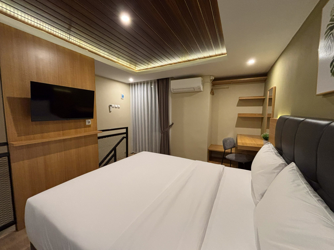 Oasis Exclusive Guest House - Tap to explore photos