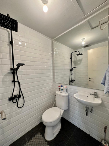 Bathroom 3, Lucky House, Surabaya