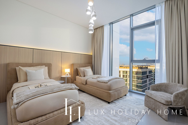 Room 3, LUX The Burj Khalifa Lagoon View Suite 5, Dubai