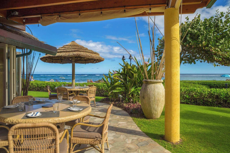 Outdoor dining 3, Waipouli Beach Oceanfront Resort, Kauai