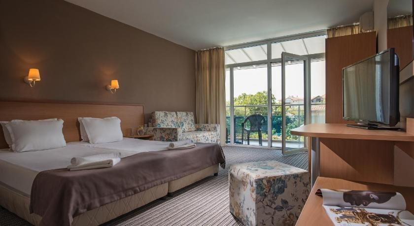 Bedroom 3, HOTEL ESKADA BEACH - Free Parking, Tsarevo