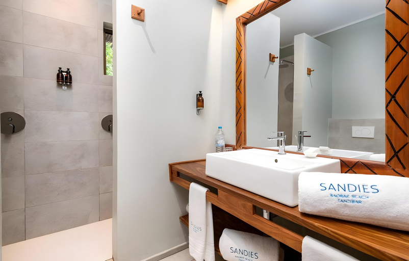 Bathroom 4, Sandies Baobab Beach Zanzibar, Kaskazini 'A'