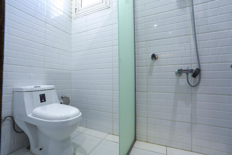 Bathroom 3, Mg Crown Hotel 2, Al Madinah Al Munawwarah