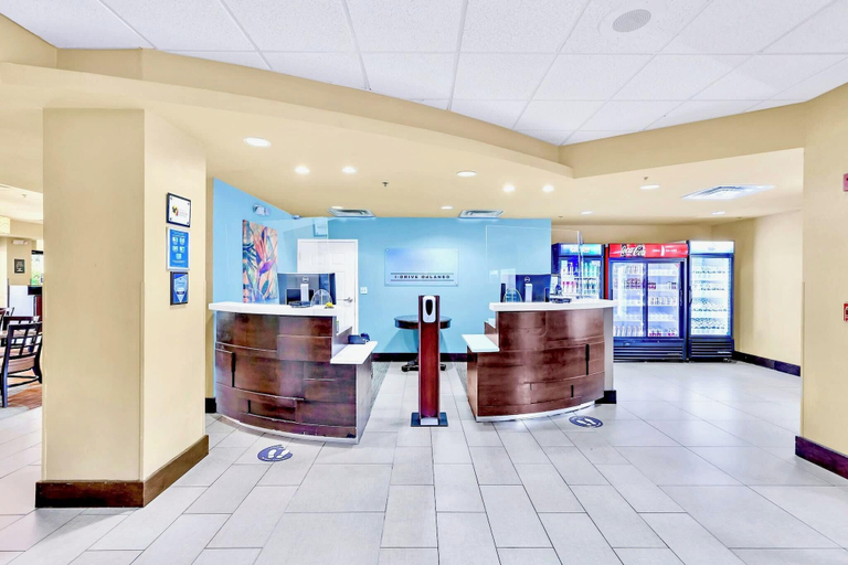 Interior 2, Walk to Icon Park Suite Sleeps 6 - Pool & Hot Tub, Orange