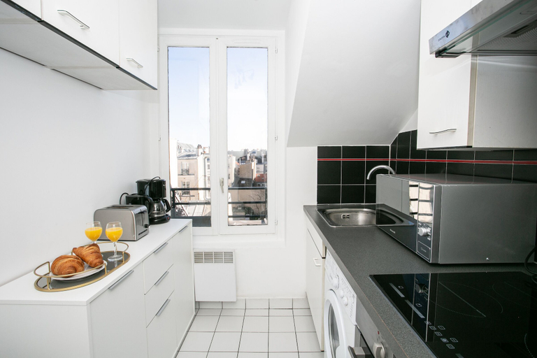 Others 5, Stylish 1BR in the Heart of Le Marais, Paris