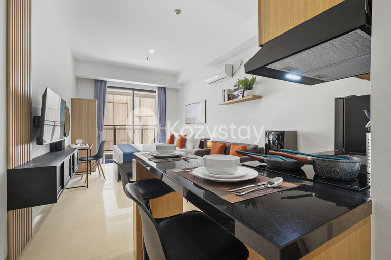 Dining room 4, Hesrin by Kozystay - Sentul, Bogor