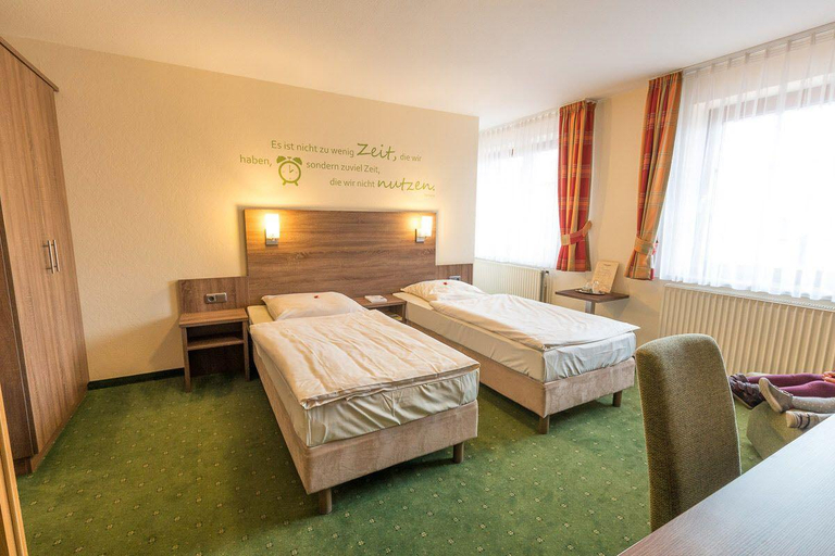 Bedroom 2, Schutzenhof Ahlerstedt, Stade