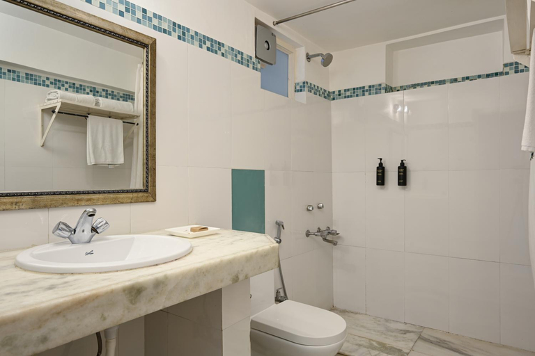 Bathroom 4, Rampratap Palace by Fateh Collection, Udaipur