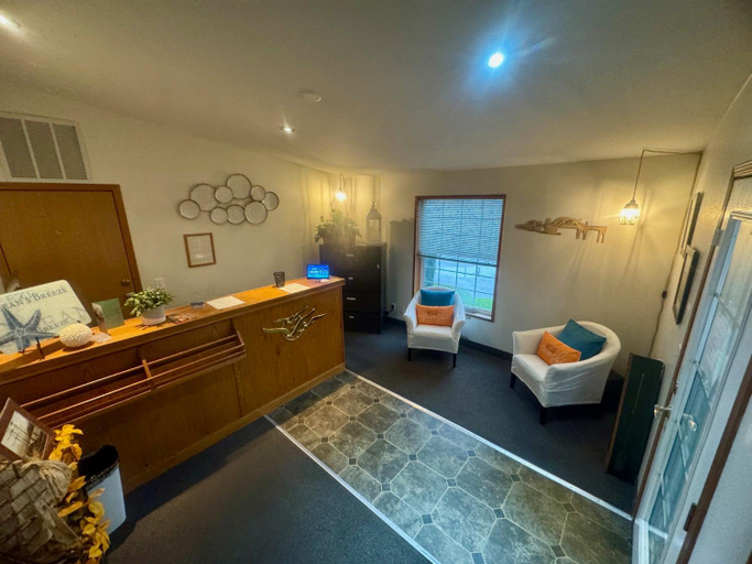 Public Area 3, Ocean Breeze Motel, Lane