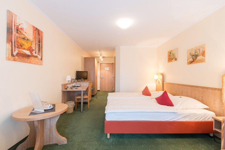 Bedroom 3, Schutzenhof Ahlerstedt, Stade