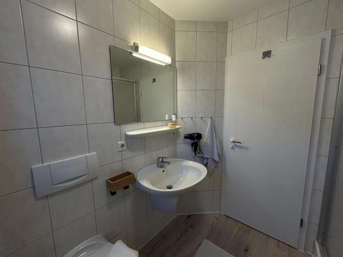 Bathroom 3, Ferienhaus Marlina Glueckstreffer in Busum nahe, Dithmarschen