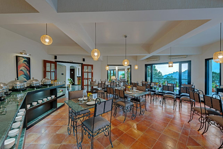 Food & Drinks 4, 8fold-Pinecrest by LaRiSa, Bhimtal, Nainital