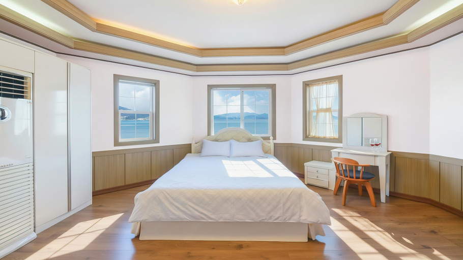 Bedroom 2, Ganghwa Bettel Pension, Ganghwa