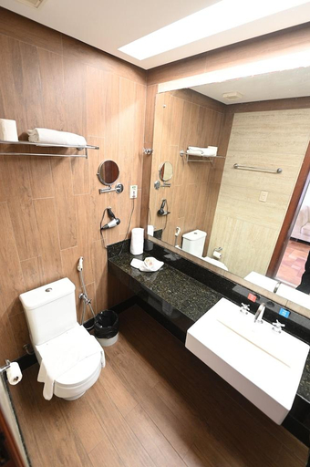 Bathroom 5, Atrium Hotel Quinta De Pedras, Belém