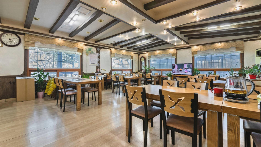 Food & Drinks 3, Ganghwa Badabit pension, Ganghwa