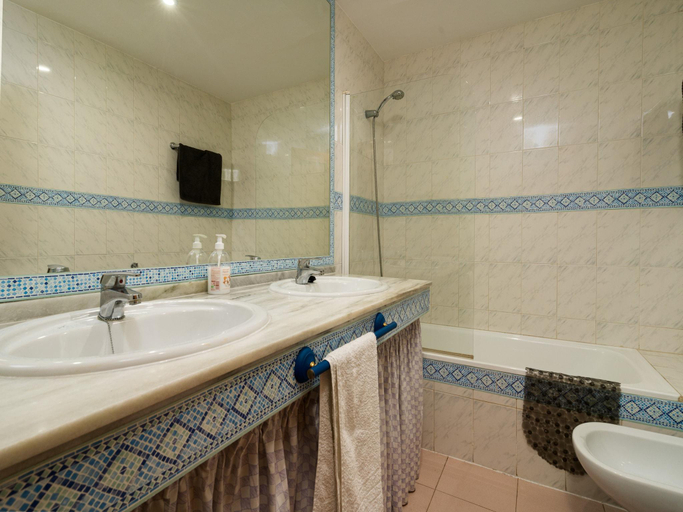 Bathroom 4, Apartment In Marbella, Málaga