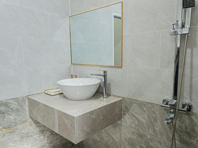 Bathroom 4, Yurii Hotel, Phan Thiết