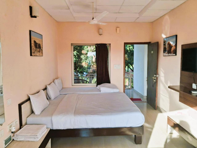 Bedroom 2, Gir Jungle Lodge, Gir Somnath