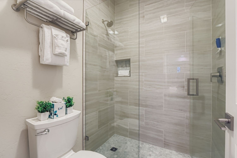 Bathroom 4, Peaceful Lift Line Condo 207 3 Bedroom Condo, Summit