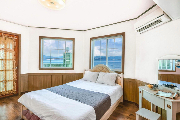 Bedroom 2, Ganghwa Bettel Pension, Ganghwa