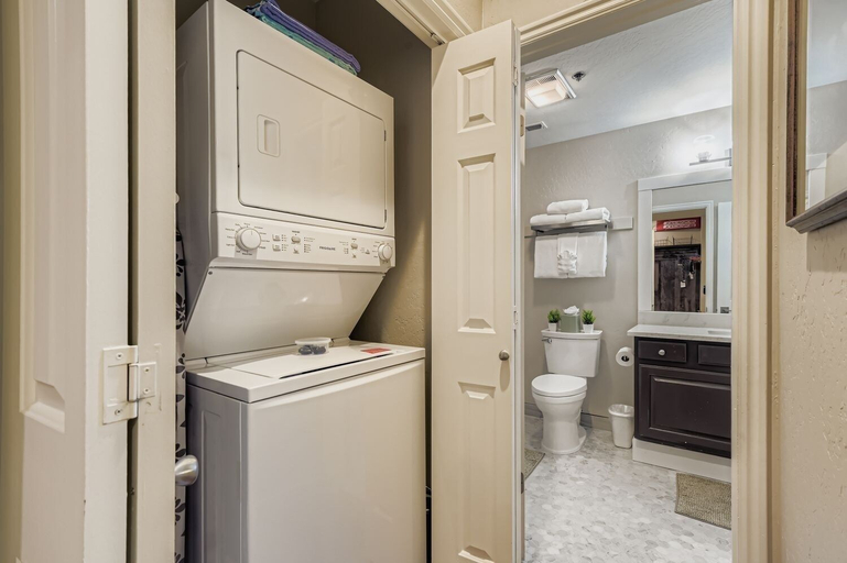 Bathroom 5, Peaceful Lift Line Condo 207 3 Bedroom Condo, Summit